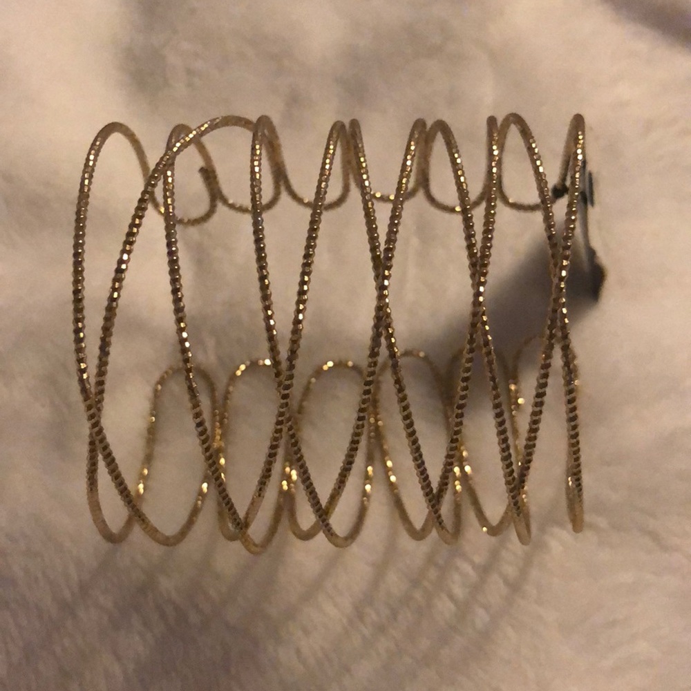 Express Golden Bracelet